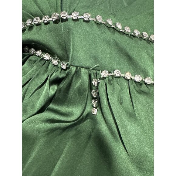 Elegant Green Maxi Dress - Picture 6 of 7